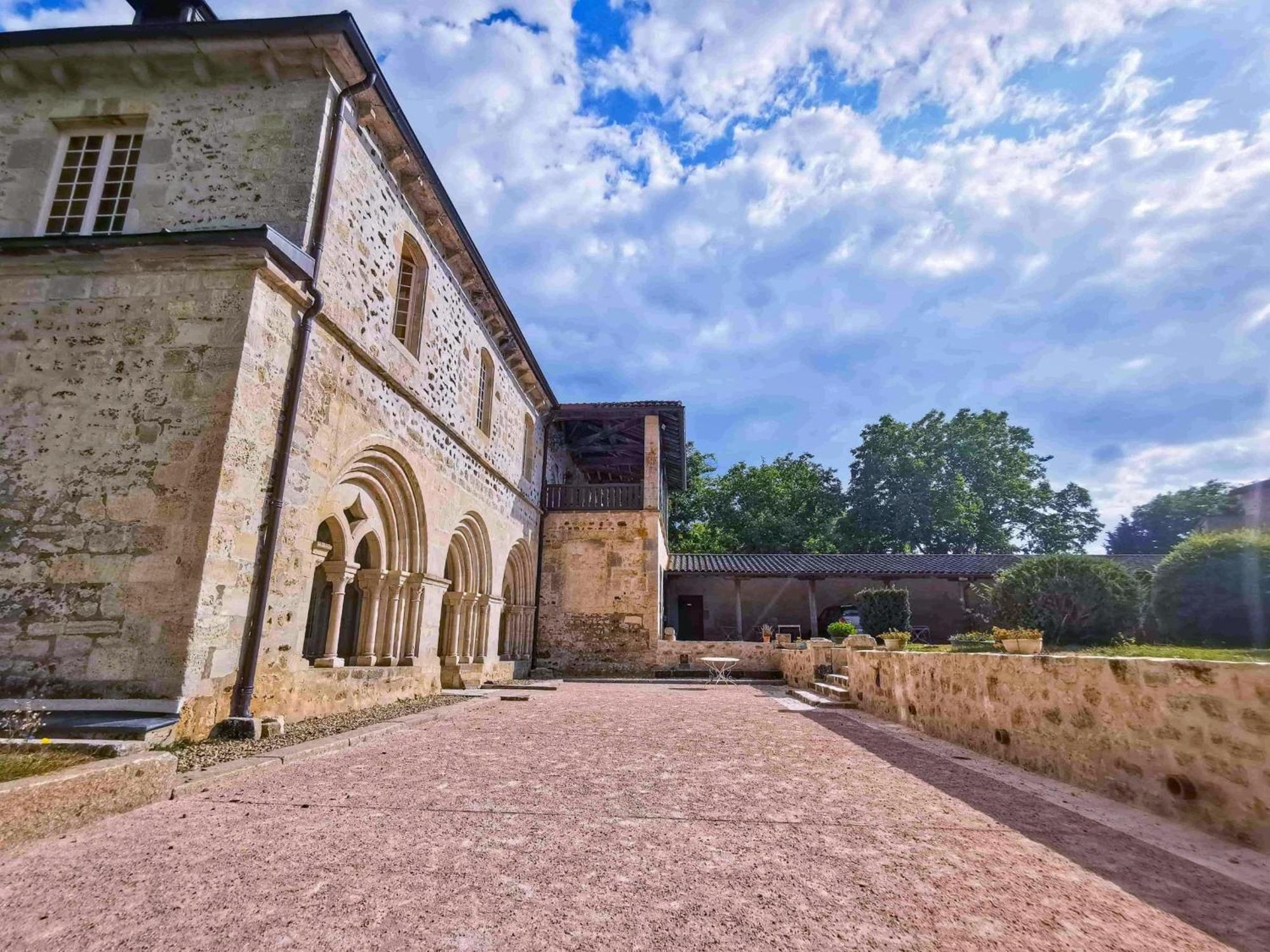 Bed and Breakfast Abbaye Saint Gilbert Екстер'єр фото